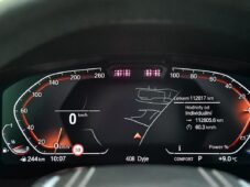 BMW Řada 5 540i xD LUXURY HUD LASER TAŽNÉ - 40