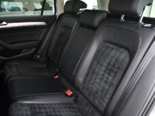 Volkswagen Passat 2.0TDi HIGHLINE DSG ACC ČR - 19