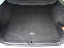 Volkswagen Passat 2.0TDi HIGHLINE DSG ACC ČR - 34