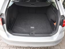 Volkswagen Passat 2.0TDi HIGHLINE DSG ACC ČR - 35