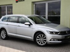 Volkswagen Passat 2.0TDi HIGHLINE DSG ACC ČR - 1