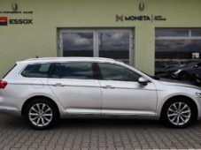 Volkswagen Passat 2.0TDi HIGHLINE DSG ACC ČR - 11