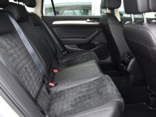Volkswagen Passat 2.0TDi HIGHLINE DSG ACC ČR - 20