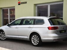 Volkswagen Passat 2.0TDi HIGHLINE DSG ACC ČR - 2