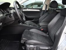 Volkswagen Passat 2.0TDi HIGHLINE DSG ACC ČR - 12