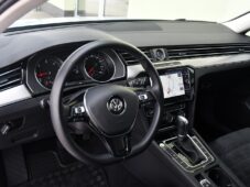 Volkswagen Passat 2.0TDi HIGHLINE DSG ACC ČR - 14