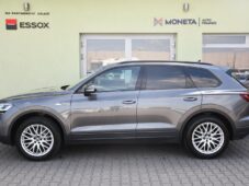 Volkswagen Touareg 3.0TDi 4MOTION ČR TAŽNÉ - 10