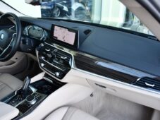 BMW Řada 5 540i xD LUXURY LINE HUD - 17
