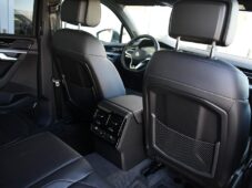 Volkswagen Touareg 3.0 TDI - 14