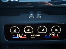 BMW Řada 5 520d M-SPORT ZÁRUKA TAŽNÉ - 23