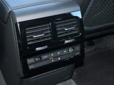 Volkswagen Touareg 3.0 TDI - 24