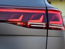 Volkswagen Touareg 3.0TDI 2.SADA KOL ČR - 53