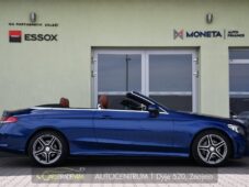 Mercedes-Benz Třídy C 220d AMG LED CARPLAY KAMERA - 11