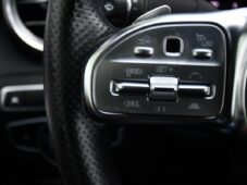 Mercedes-Benz Třídy C 220d AMG LED CARPLAY KAMERA - 15