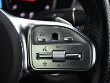 Mercedes-Benz Třídy C 220d AMG LED CARPLAY KAMERA - 16