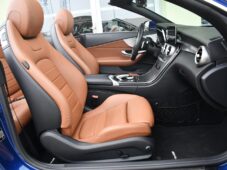 Mercedes-Benz Třídy C 220d AMG LED CARPLAY KAMERA - 20