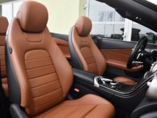 Mercedes-Benz Třídy C 220d AMG LED CARPLAY KAMERA - 21