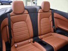 Mercedes-Benz Třídy C 220d AMG LED CARPLAY KAMERA - 22