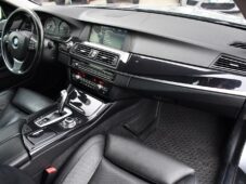 BMW Řada 5 530d xDrive - 11