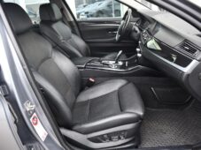 BMW Řada 5 530d xDrive - 12