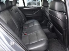 BMW Řada 5 530d xDrive - 15