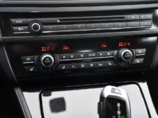 BMW Řada 5 530d xDrive - 29