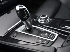 BMW Řada 5 530d xDrive - 30