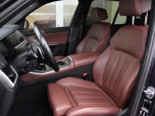 BMW X5 M50D LASER HUD H/K 2XALU ČR - 14