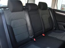 Volkswagen Passat 2.0TDi ČR VÝHŘEV PDC - 16