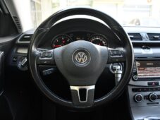 Volkswagen Passat 2.0TDi ČR VÝHŘEV PDC - 26