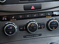 Volkswagen Passat 2.0TDi ČR VÝHŘEV PDC - 31