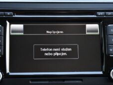 Volkswagen Passat 2.0TDi ČR VÝHŘEV PDC - 36