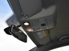 Volkswagen Passat 2.0TDi ČR VÝHŘEV PDC - 39