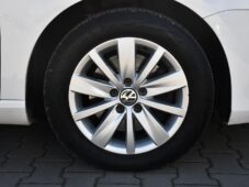 Volkswagen Passat 2.0TDi ČR VÝHŘEV PDC - 42