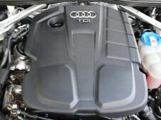 Audi A4 2.0TDi Q SLINE VIRTUAL ČR - 41