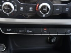 Audi A4 2.0TDi Q SLINE VIRTUAL ČR - 29