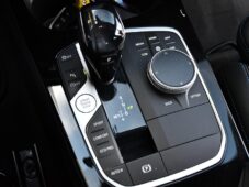 BMW Řada 2 218d M-SPORT TAŽNÉ 1M ČR - 25