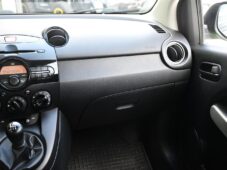 Mazda 2 1.4i KLIMA - 7
