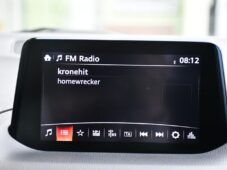 Mazda 3 2.0iREVOLUTION TAZNE HUD 2xALU - 27