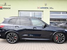 BMW X5 M COMPETITION AKRAPOVIC B&W - 11