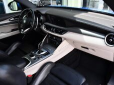 Alfa Romeo Stelvio 2.0Tbi 206kW VELOCE - 11