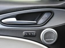 Alfa Romeo Stelvio 2.0Tbi 206kW VELOCE - 25