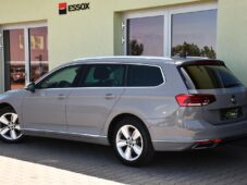 Volkswagen Passat 2.0TDi ELEGANCE KAMERA 1M ČR - 2