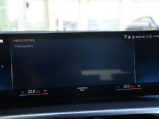 BMW Řada 3 320d M-SPORT xD TAŽNÉ ČR - 38