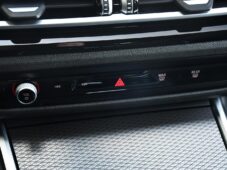 BMW Řada 3 320d M-SPORT xD TAŽNÉ ČR - 43