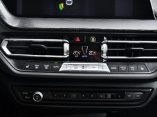 BMW Řada 2 218d NAVI LED 1M ČR - 25