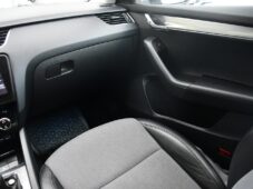Škoda Octavia 2.0TDi STYLE DSG ACC ČR - 23