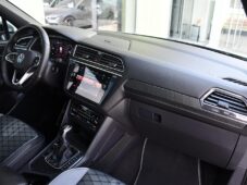 Volkswagen Tiguan Allspace 1.5TSi R-LINE 5L-ZÁRUKA 1M - 16