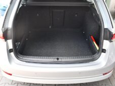 Škoda Octavia 2.0TDi AMBITION 2xKOLA ČR 1MAJ - 33