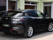 Alfa Romeo Stelvio 2.2 JTDm Competizione Q4 - 3